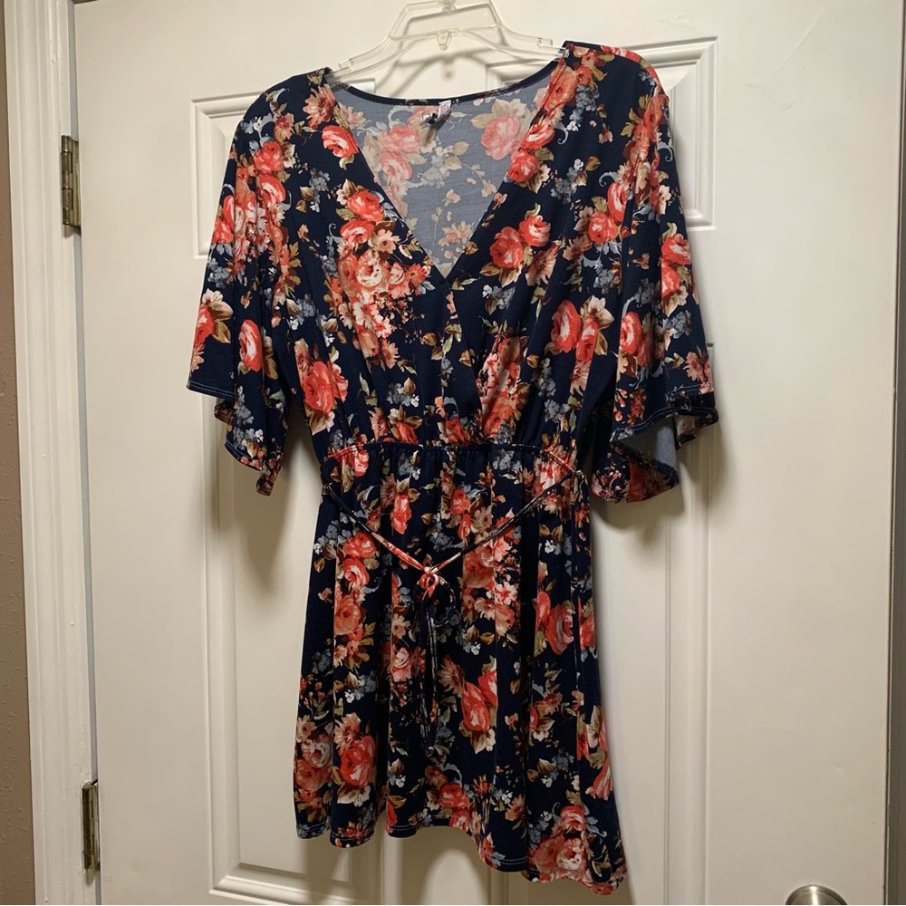 Floral V-neck Top